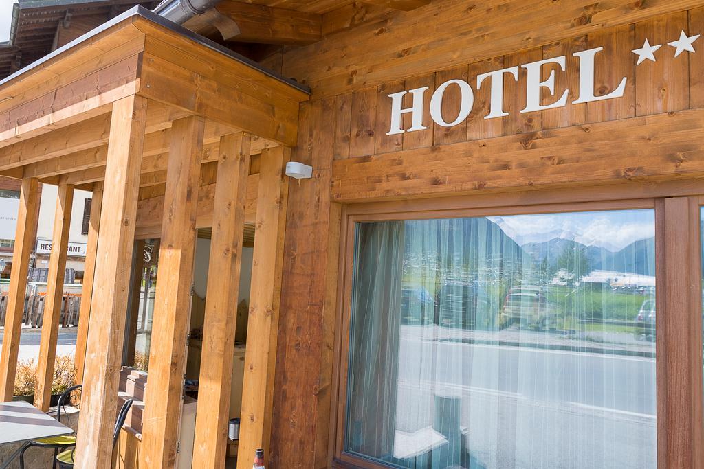 Hotel Champagne Livigno Exterior photo